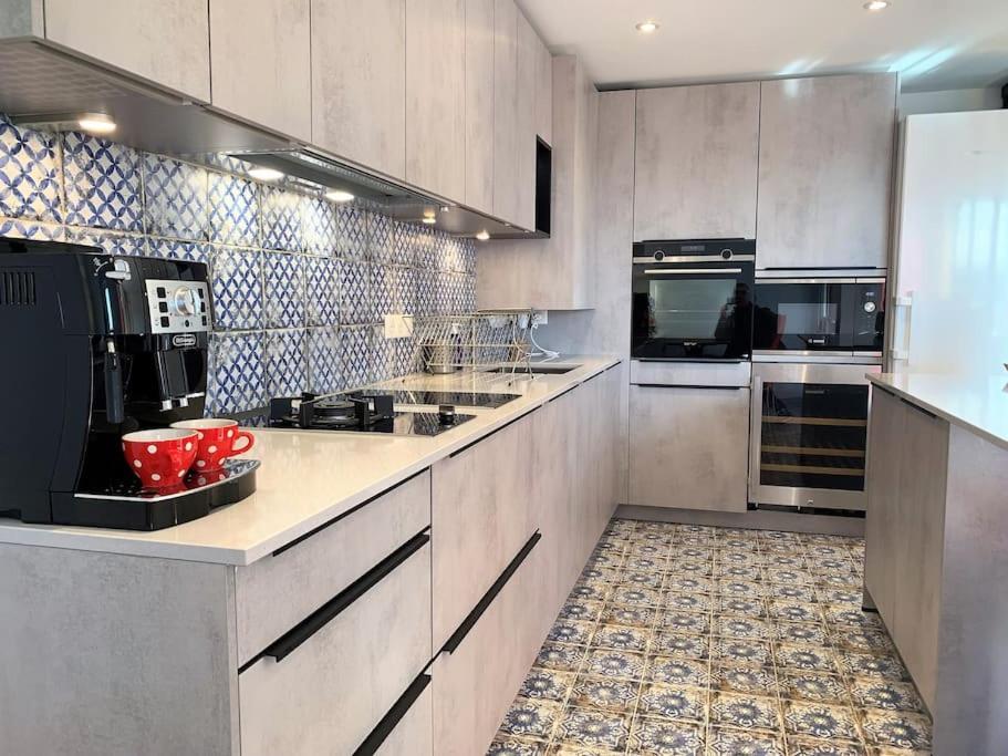 Le 828 : Appartement En Plein Centre De ヴァンヌ エクステリア 写真